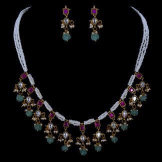 Pearls chain