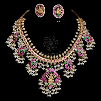Lakshmi Nakshi Guttapusula Necklace with Earrings