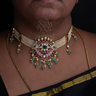 Pearls necklace