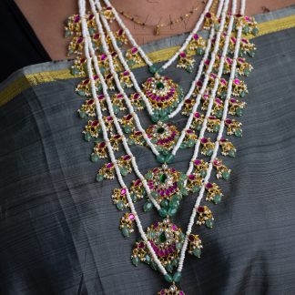 Satvada chain